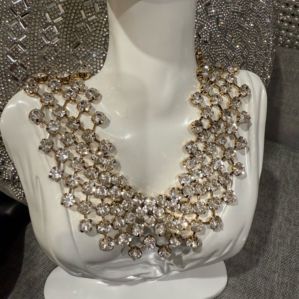 Anthropologie Elegant Gold and Crystal Collar Statement Necklace - Picture 4 of 9